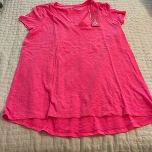 Lilly Pulitzer Etta tee.  Pink Tropics color, size XS.  NWT
